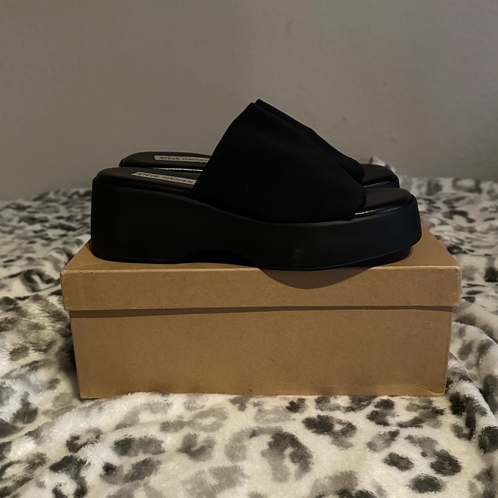 Steve Madden slinky30